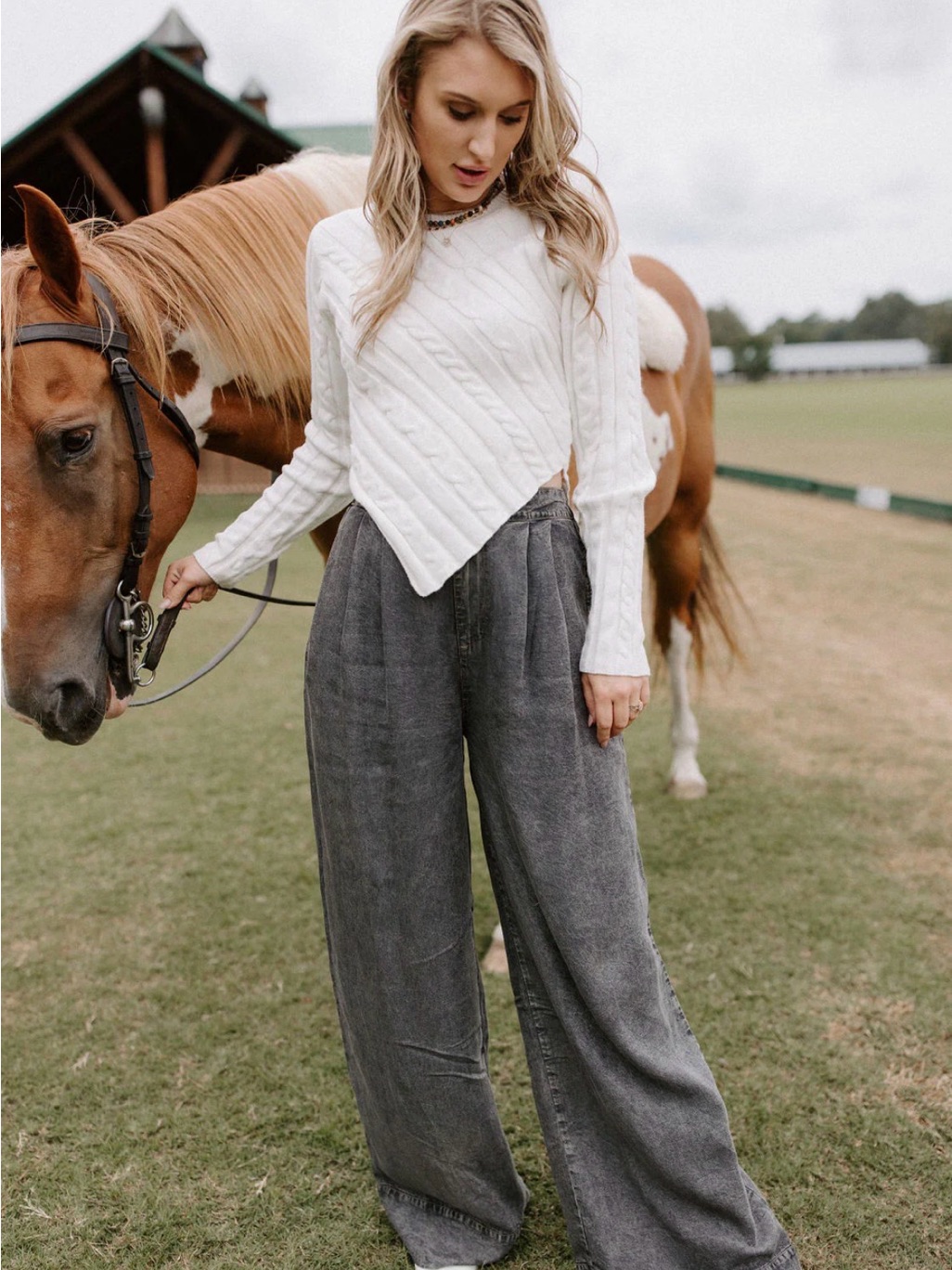 Vestique- Wide-Leg Gray Women's Pants